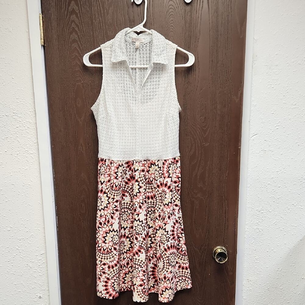 Sleeveless White and Red Patterned Dress
